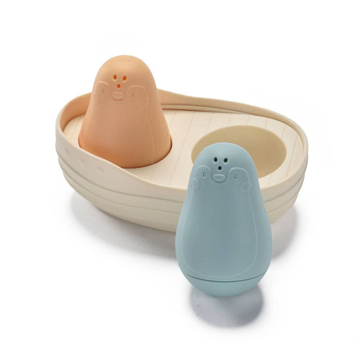 Penguin Bath Boat