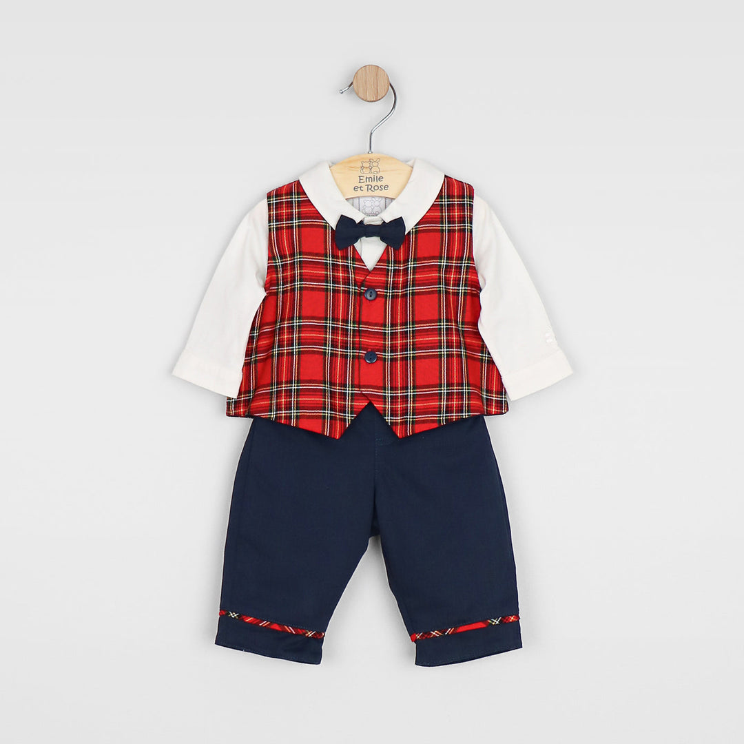 Campbell outfit detail