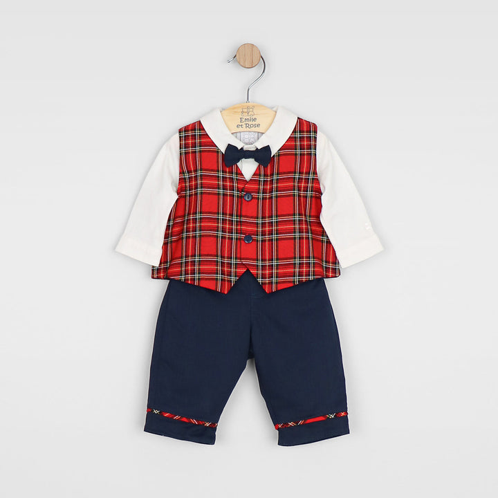 Campbell outfit detail