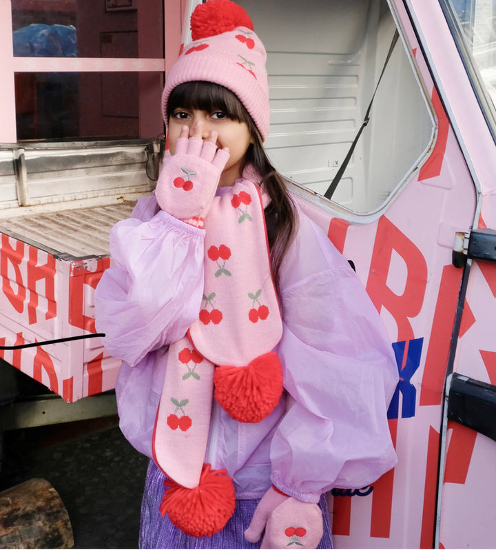 RH Cheerful Cherry Gloves