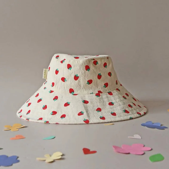 RH Strawberry Reversible Hat 7-10 Years
