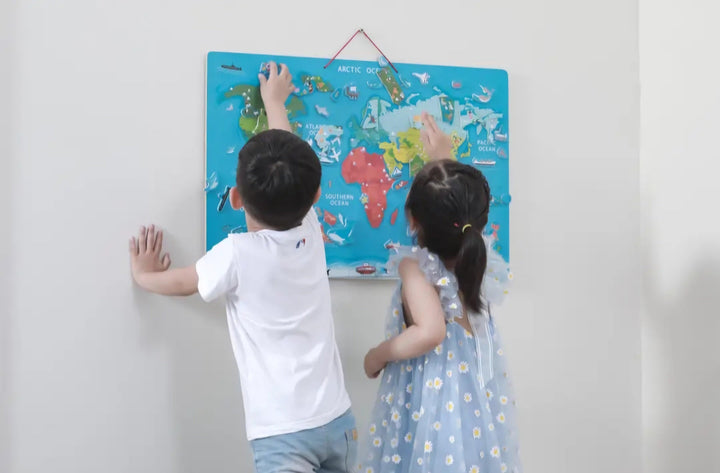 Magnetic World Map Puzzle + Dry Wipe Board