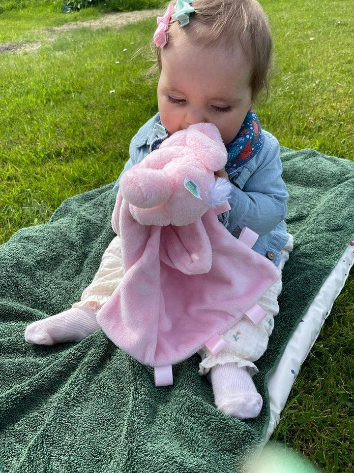 Pink bunny plush comforter blanket for babies - photo 2
