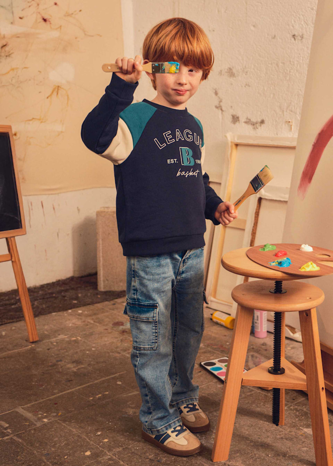 Mayoral boys cargo jeans in light denim, front view
