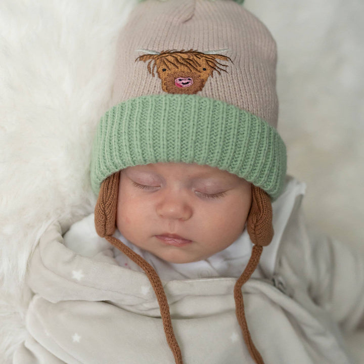 Highland Cow Wooly Hat and Mittens